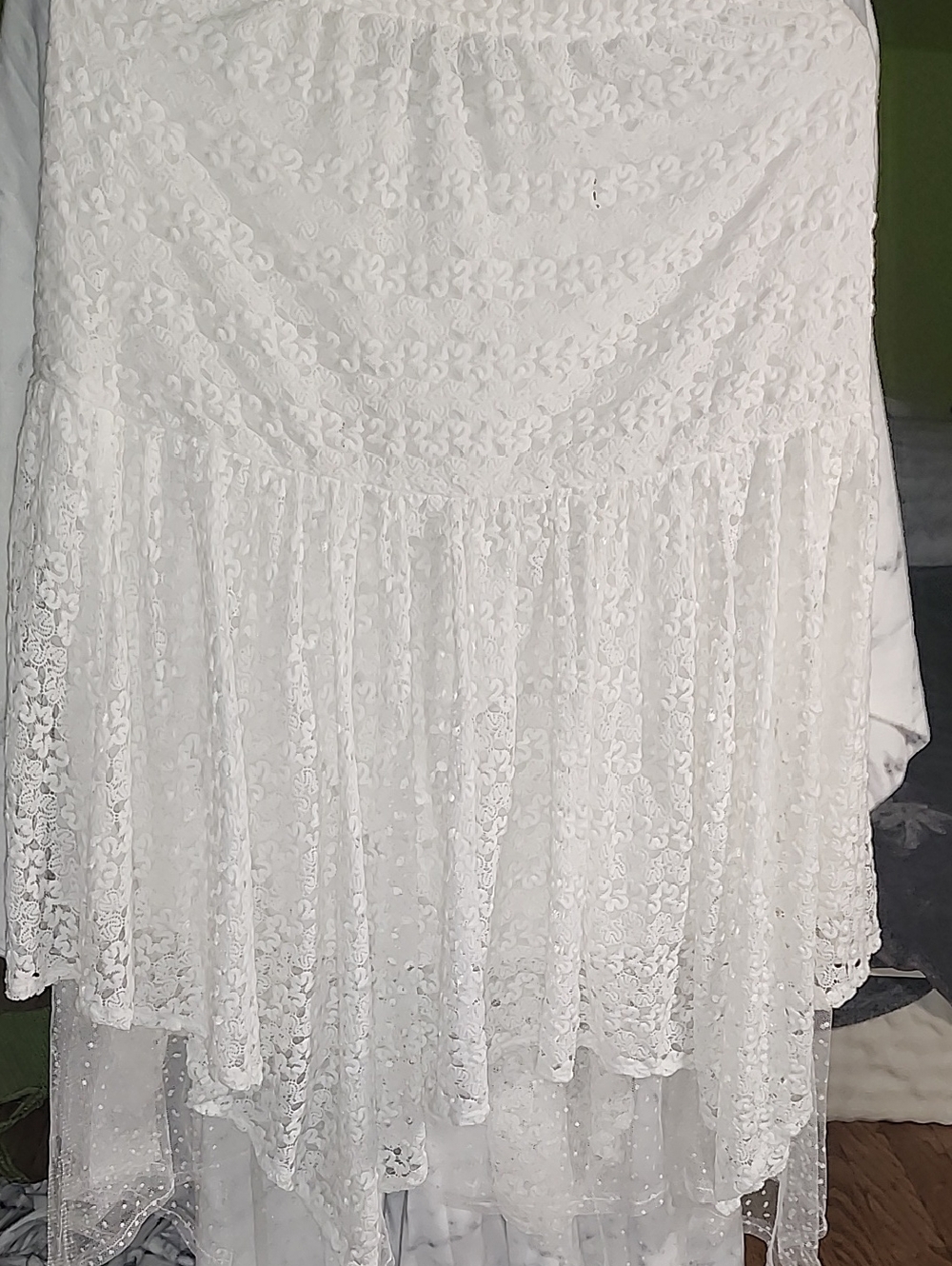 Elegant White Lace High-Low Skirt